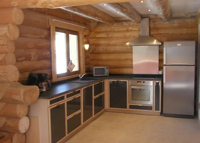 Les Sorbiers, En Rondins, Classé 4****étoiles Chalet *